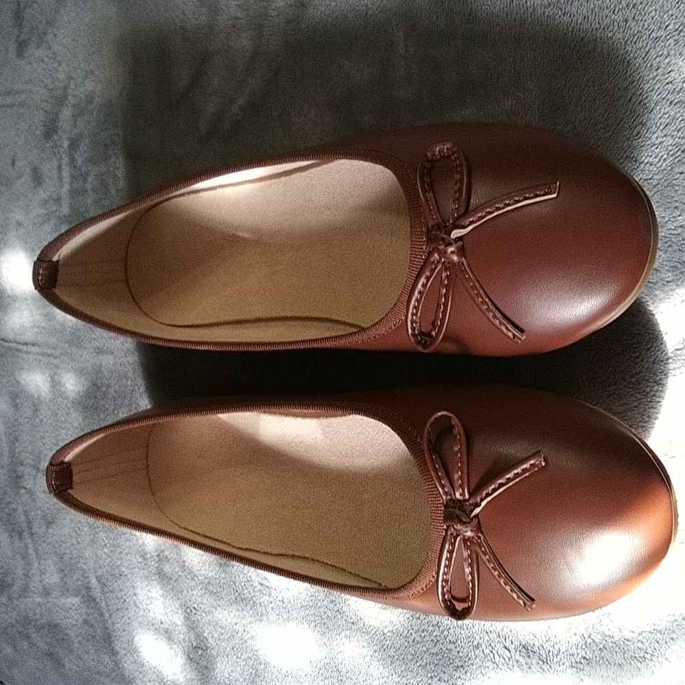 Shoes - Picture 2 of 3